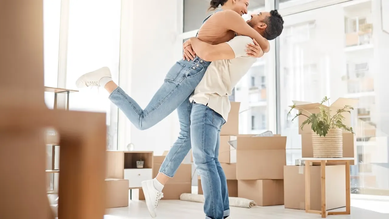 Mäklare bakom kulisserna i bostadsaffärer